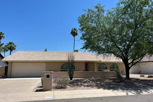 2715 E Sierra St, Phoenix, AZ 85028 - Photo 2
