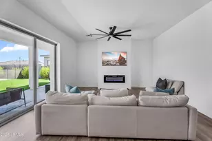 3966 W Serpentine Dr, San Tan Valley, AZ 85144 - Photo 6