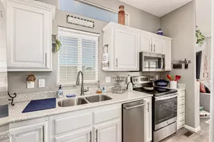 1374 W Chesapeake Ave, Apache Junction, AZ 85119 - Photo 16