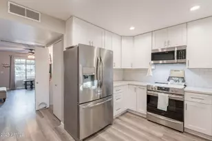 4901 E Kelton Ln, Scottsdale, AZ 85254 - Photo 8