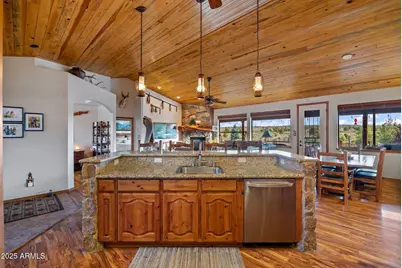 2702 Covered Wagon Trail, Overgaard, AZ 85933 - Photo 10