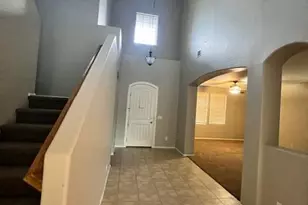 10618 W Lone Cactus Dr, Peoria, AZ 85382 - Photo 10