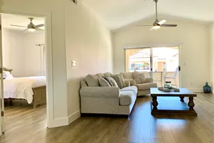 8653 E Royal Palm Rd, Scottsdale, AZ 85258 - Photo 4