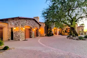 4836 E White Gates Dr, Phoenix, AZ 85018 - Photo 22