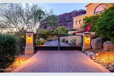 4836 E White Gates Drive, Phoenix, AZ 85018 - Photo 34