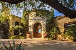 4836 E White Gates Dr, Phoenix, AZ 85018 - Photo 36