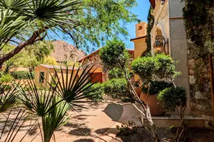 4836 E White Gates Dr, Phoenix, AZ 85018 - Photo 4