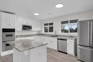 11285 Homestead Ln, Flagstaff, AZ 86004 - Photo 2