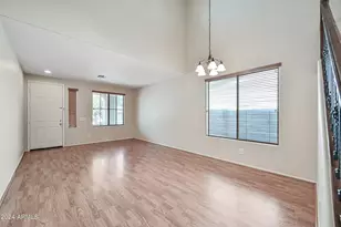 1543 E Nightingale Ln, Gilbert, AZ 85298 - Photo 4