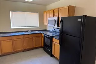 1224 E Apache St, Phoenix, AZ 85034 - Photo 4