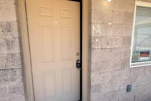 1331 E Pueblo Ave, Phoenix, AZ 85040 - Photo 2