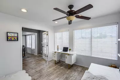 6534 W North Lane, Glendale, AZ 85302 - Photo 8