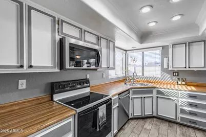 6534 W North Lane, Glendale, AZ 85302 - Photo 34