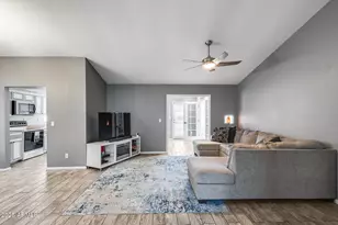 6534 W North Ln, Glendale, AZ 85302 - Photo 20