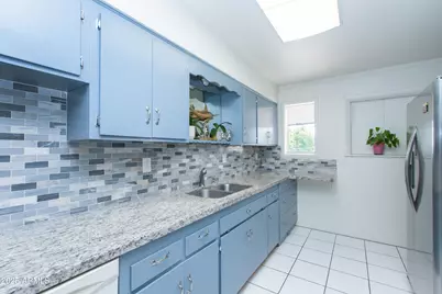 12062 N Saint Annes Drive, Sun City, AZ 85351 - Photo 12