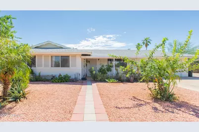 12062 N Saint Annes Drive, Sun City, AZ 85351 - Photo 1