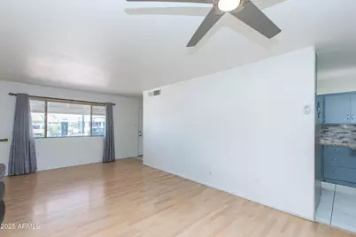 12062 N Saint Annes Drive, Sun City, AZ 85351 - Photo 10