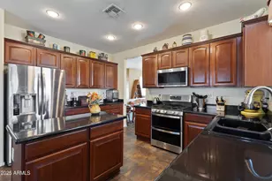 2116 W Kuralt Dr, Anthem, AZ 85086 - Photo 12