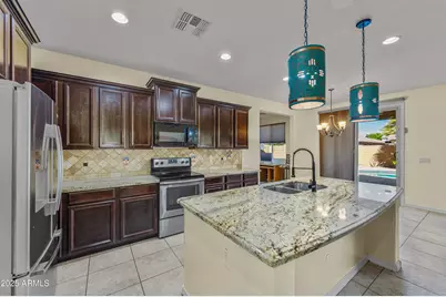 21341 N Liles Lane, Maricopa, AZ 85138 - Photo 6