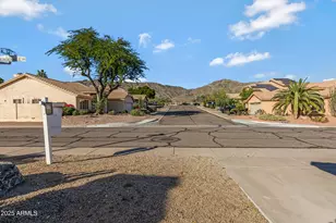 1419 W Thunderhill Dr, Phoenix, AZ 85045 - Photo 4