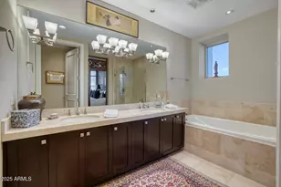 2402 E Esplanade Ln, Phoenix, AZ 85016 - Photo 38