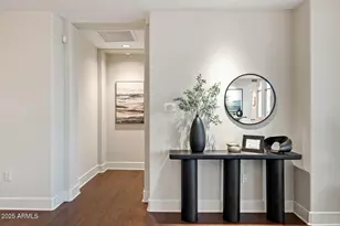 2402 E Esplanade Ln, Phoenix, AZ 85016 - Photo 10