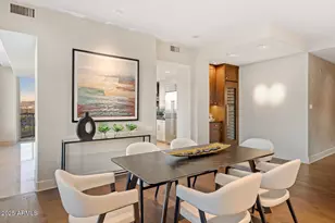 2402 E Esplanade Ln, Phoenix, AZ 85016 - Photo 14