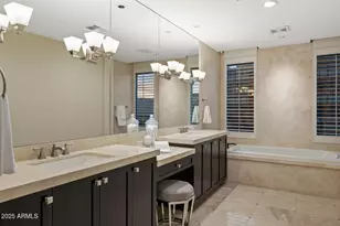 2402 E Esplanade Ln, Phoenix, AZ 85016 - Photo 36