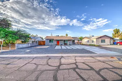 2508 E Clarendon Avenue, Phoenix, AZ 85016 - Photo 2