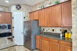 2405 East Charlotte Dr, Phoenix, AZ 85024 - Photo 22