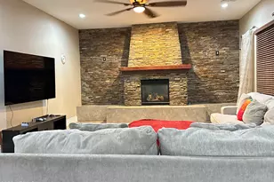 2405 East Charlotte Dr, Phoenix, AZ 85024 - Photo 18