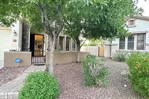 2405 East Charlotte Dr, Phoenix, AZ 85024 - Photo 2