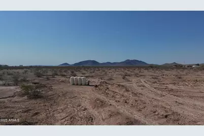 3905 N 423rd Avenue, Tonopah, AZ 85354 - Photo 2