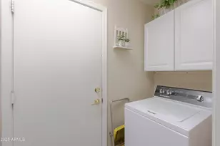 10528 W Potter Dr, Peoria, AZ 85382 - Photo 16