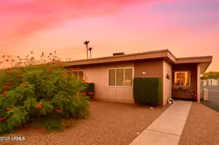 16822 N 102nd Ave, Sun City, AZ 85351 - Photo 2