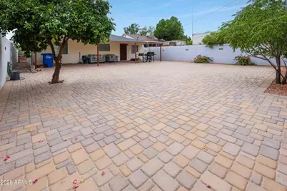 137 N Madison Street, Wickenburg, AZ 85390 - Photo 4