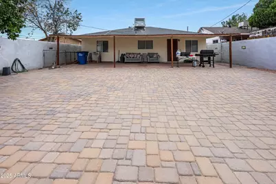 137 N Madison Street, Wickenburg, AZ 85390 - Photo 6