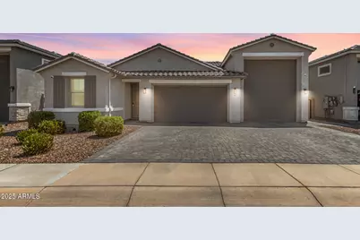 801 W Racine Drive W, Casa Grande, AZ 85122 - Photo 1