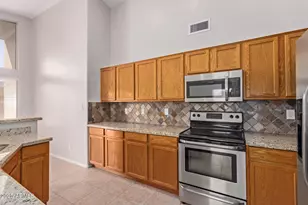 208 E Devon Dr, Gilbert, AZ 85296 - Photo 12