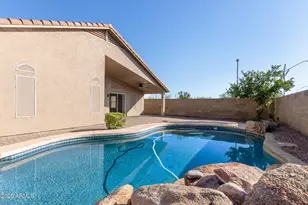 208 E Devon Dr, Gilbert, AZ 85296 - Photo 36