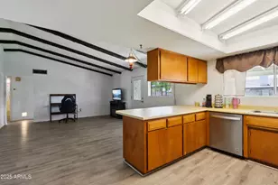 1821 E Colgate Dr, Tempe, AZ 85283 - Photo 14