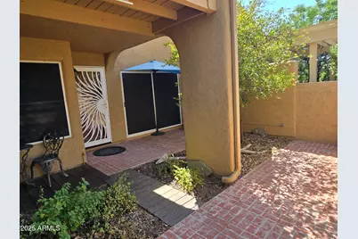 8422 N Central Avenue #B, Phoenix, AZ 85020 - Photo 2