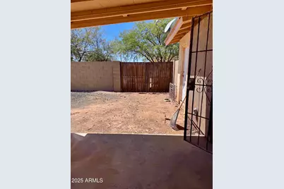 8659 W Coronado Drive, Arizona City, AZ 85123 - Photo 10