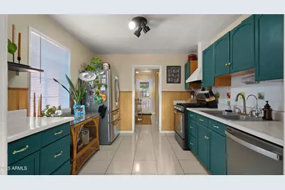 2021 N 29th Street, Phoenix, AZ 85008 - Photo 4