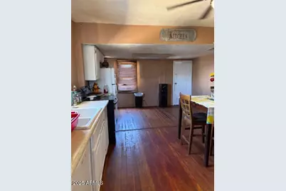 812 N Center Avenue, Casa Grande, AZ 85122 - Photo 6
