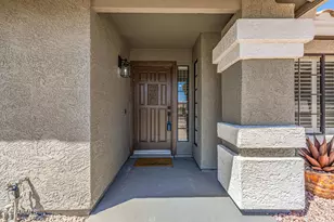 9152 W Oraibi Dr, Peoria, AZ 85382 - Photo 6