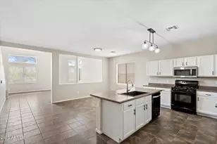 421 E Harold Dr, San Tan Valley, AZ 85140 - Photo 6