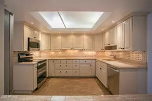 7850 E Camelback Rd, Scottsdale, AZ 85251 - Photo 18