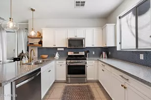 3030 N 38th St, Phoenix, AZ 85018 - Photo 8