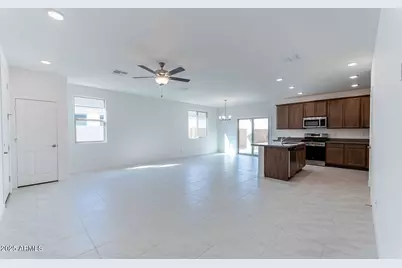 17565 N Bolerno Drive, Maricopa, AZ 85138 - Photo 4